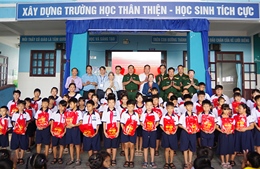 TP Hồ Chí Minh: Mang Trung thu ấm áp đến người dân và học sinh xã đảo Thạnh An