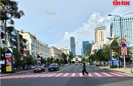 Phân luồng giao thông trung tâm TP Hồ Chí Minh để thực tập chữa cháy tại Saigon Centre