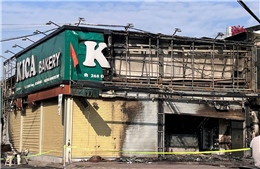 TP Hồ Chí Minh: Cháy tiệm bánh trên đường Đỗ Xuân Hợp, nhiều tài sản bị thiêu rụi