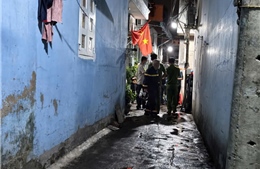 TP Hồ Chí Minh: Cháy nhà trong hẻm, ba mẹ con tử vong
