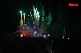 Vùng Bảy Núi rực sáng pháo hoa chào năm mới Bính Ngọ 2026