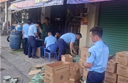 TP Hồ Chí Minh: Phát hiện, thu giữ hơn 5.600 chai mỹ phẩm nghi nhập lậu