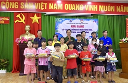 Bộ đội Biên phòng mở lớp tiếng Anh và phòng, chống đuối nước cho học sinh xã Cần Giờ