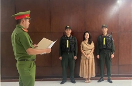 Khởi tố ca sĩ và giám đốc công ty truyền thông về hành vi xâm phạm quyền tác giả