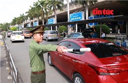 Cảng hàng không quốc tế Tân Sơn Nhất vào cao điểm phục vụ khách dịp 2/9