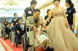 Ấm áp lễ cưới tập thể của 40 cặp đôi khuyết tật tại TP Hồ Chí Minh