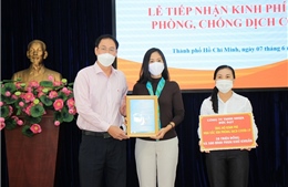 TP Hồ Chí Minh tiếp tục nhận ủng hộ kinh phí mua vaccine phòng dịch