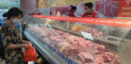 TP Hồ Chí Minh: Rau củ, thịt cá &#39;đội&#39; giá do ách tắc trong khâu vận chuyển