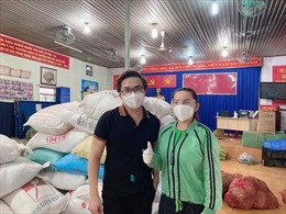 Sáng 28/8, ca sĩ Phi Nhung vẫn đang được điều trị COVID-19 tại Bệnh viện Chợ Rẫy