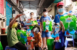 TP Hồ Chí Minh: Trung thu đủ bánh, đủ đèn, đủ trò chơi cho các bé trong mùa dịch COVID-19