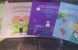 Ra mắt bộ sách song ngữ Việt - Anh hướng trẻ em phát triển tính tự lập