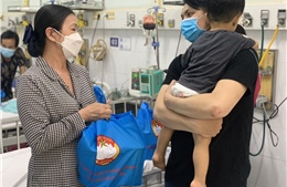 TP Hồ Chí Minh tiếp nhận 22.000 hộp sữa tặng trẻ em có hoàn cảnh khó khăn