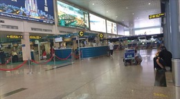Bến xe, sân bay tại TP Hồ Chí Minh vắng lặng chiều ngày cuối năm 2021