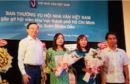Trao ba giải thưởng cho các nhà văn tiêu biểu của TP Hồ Chí Minh 