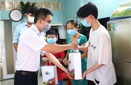TP Hồ Chí Minh:Chăm lo cho 2.200 trẻ mồ côi do dịch COVID-19