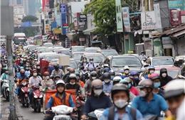 TP Hồ Chí Minh: Người dân đổ về các bến xe gây kẹt xe cục bộ