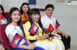 TP Hồ Chí Minh: Kết nối các gia đình Việt với 162 sinh viên Lào, Campuchia 