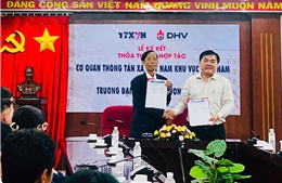 Cơ quan TTXVN khu vực phía Nam và Trường Đại học Hùng Vương TP Hồ Chí Minh ký kết hợp tác