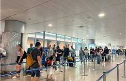 Giá vé máy bay hè 2025 tăng, du khách vẫn có cơ hội mua giá rẻ