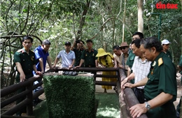 Cựu chiến binh TTXVN trở lại ‘đất thép’ để nhớ một thời máu lửa