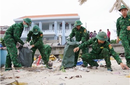 Bộ đội biên phòng ra quân tổng vệ sinh, chỉnh trang đô thị tại xã Long Hải