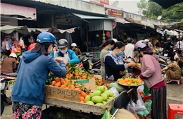TP Hồ Chí Minh: Giá rau củ &#39;tăng chóng mặt&#39; bởi mưa bão và đứt gãy nguồn cung từ Đà Lạt