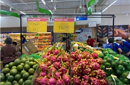 Nguồn hàng hoá phục vụ miền Trung dần ổn định, giá rau tại TP Hồ Chí Minh tăng mạnh