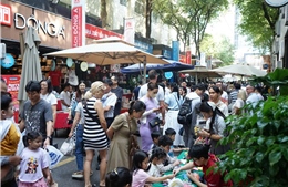 Đường sách TP Hồ Chí Minh hút khách, giữ nhịp văn hóa đọc đầu năm 2026