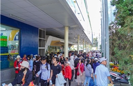 TP Hồ Chí Minh: Các khu vui chơi đón lượng khách cao kỷ lục trong ngày cuối của kỳ nghỉ Tết