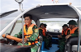 Người lính quân hàm xanh: Điểm tựa tin cậy của ngư dân giữa trùng khơi
