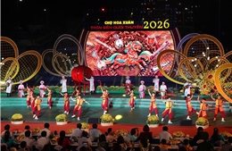 TP Hồ Chí Minh: Khai mạc Chợ hoa Xuân 'Trên bến dưới thuyền' Tết Bính Ngọ 2026