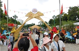 Đông đảo người dân đổ về Lễ hội Bánh mì Việt Nam 2026