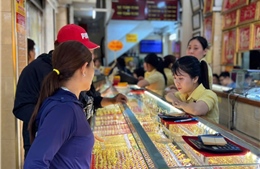 Giá vàng sáng 20/4 tăng nhẹ trở lại, giao dịch vẫn trầm lắng