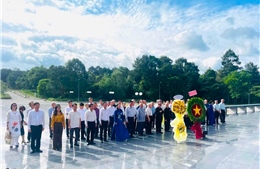 Đồng bào Công giáo tri ân các anh hùng liệt sĩ, lan tỏa truyền thống 'tốt đời, đẹp đạo'
