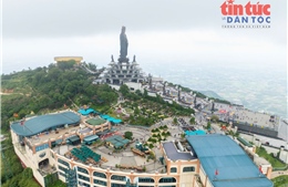 Núi Bà Đen hút khách trong ngày cuối kỳ nghỉ lễ Quốc khánh