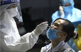 Tổng hợp COVID-19 ngày 25/12: Việt Nam ghi nhận 15.586 ca nhiễm mới; Hà Nội nhiều nơi chuyển cấp độ dịch màu cam