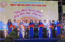 TP Hồ Chí Minh: Khai mạc lễ hội mùa hè sôi động bên bờ sông Sài Gòn