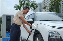 Grab thử nghiệm dịch vụ GrabCar xe điện tại Hà Nội