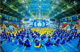 Trên 1.000 mẹ bầu đồng diễn yoga tại TP Hồ Chí Minh