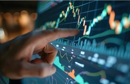 VN-Index vượt 1.700 điểm, dòng tiền tập trung cổ phiếu trụ