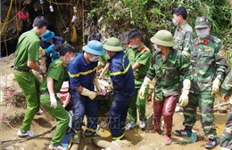 Đã tìm được thi thể nạn nhân mắc kẹt trong hang đá tại Lào Cai