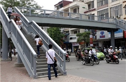 Hà Nội sắp xây thêm 4 cầu vượt đi bộ và cầu qua Hồ Linh Đàm 