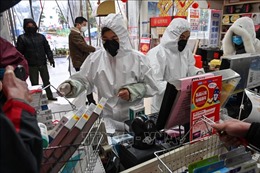 Dịch bệnh viêm phổi do virus corona: Trung Quốc tiếp tục phong tỏa nhiều thành phố