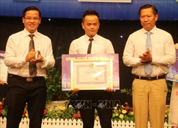 Phóng viên TTXVN giành giải A Cuộc thi viết về nông thôn mới tỉnh An Giang