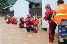 Mưa lớn và lũ lụt hoành hành tại miền Nam Trung Quốc
