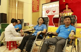 450 công nhân, viên chức Yên Bái tham dự ngày hội hiến máu tình nguyện