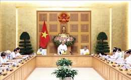 Thủ tướng chủ trì họp Tiểu ban KT - XH Đại hội lần thứ XIII của Đảng