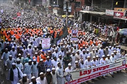 Hàng chục nghìn người Hồi giáo biểu tình phản đối Pháp tại nhiều nước trên thế giới