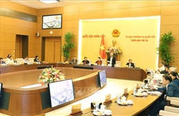 Ủy ban Thường vụ Quốc hội họp Phiên họp thứ 50