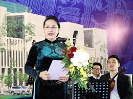 Chủ tịch Quốc hội Nguyễn Thị Kim Ngân chủ trì gặp mặt đại biểu Quốc hội khóa XIV